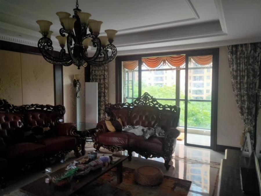 運(yùn)達(dá)中央廣場法拍房501室