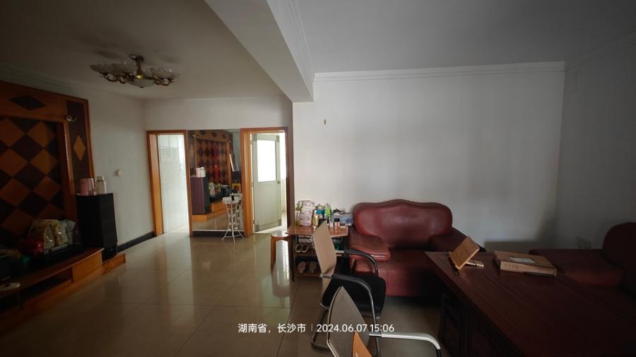 新河大市場(chǎng)（湖動(dòng)社區(qū)新河市場(chǎng)）法拍房718、818號(hào)