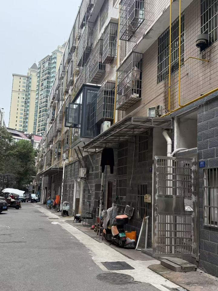 （整棟收租）松雅小區(qū)松雅安置區(qū)法拍房B-9號(hào)棟101、201、301、401房產(chǎn)